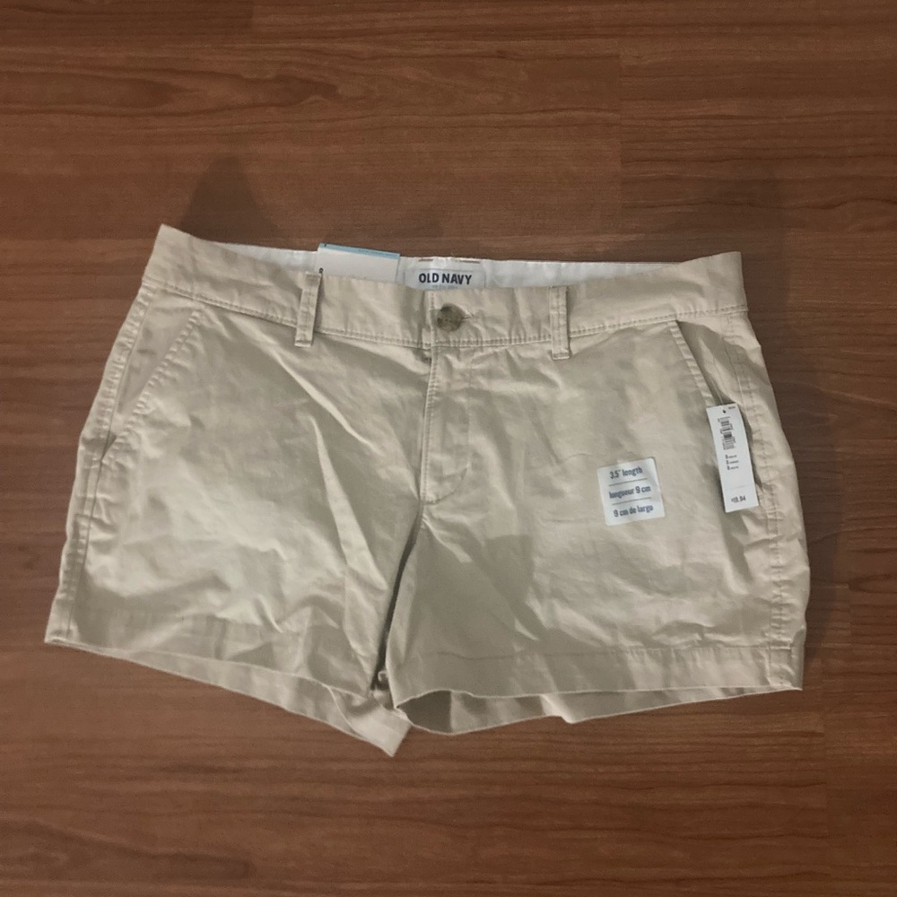 Old Navy Mid-Rise Stretch Khaki Shorts, Size 8R